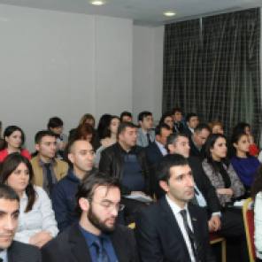 Deloitte & Touch Azerbaijan-ın təşkil etdiyi Çalışanların Əldə Saxlanılması seminarından. Bakı. 2013...